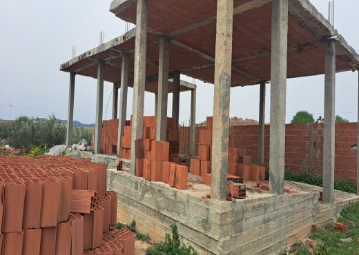 une villa inachevée  à Menchar de Hammamet