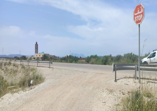 A vendre beau terrain de 216m