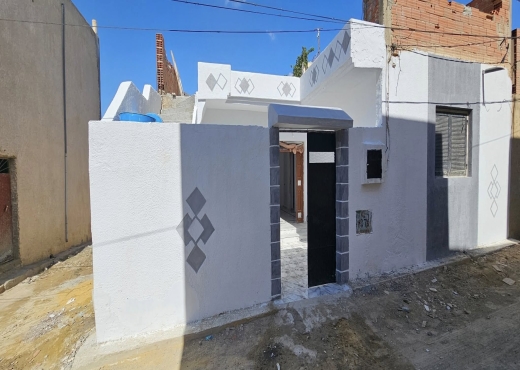 belle maison indépendante a Bereket essahel cite