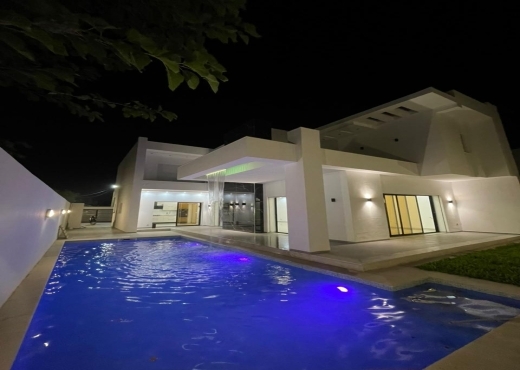 A vendre VILLA A HAMMAMET 518 M